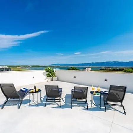 Prázdninový dům Family Friendly House With A Swimming Pool Privlaka, Zadar - 25539 Privlaka (Zadar)