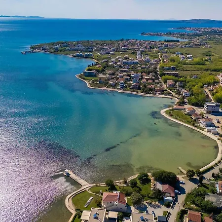 Family Friendly House With A Swimming Pool Privlaka, Zadar - 25539 * Privlaka (Zadar)